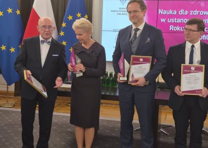 Link: Rektor prof. Marcin Moniuszko i Prorektor prof. Janusz Dzięcioł laureatami Konkursu „Perspektywy Medycyny”