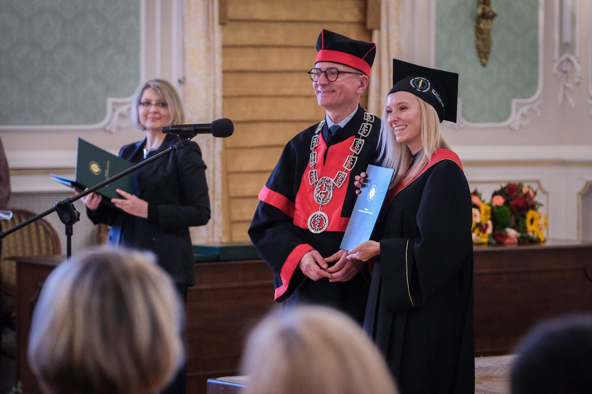 Link: 78 lekarzy dentystów i 7 higienistek stomatologicznych z dyplomami