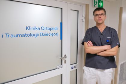 Link: The first hip joint endoprosthesis implantation at the University Children's Teaching Hospital