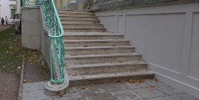 Link: Zakończyła się bieżąca konserwacja schodów i tarasu Pałacu Branickich