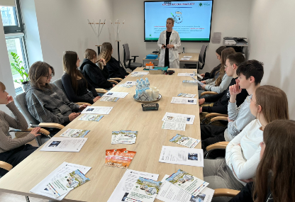 Link: Zostań radiofarmaceutą lub kosmetologiem - kolejna tura zajęć pokazowych na UMB w ramach projeku StopDrop