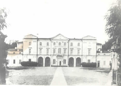 Pałac jako Instytut Panien Szlacheckich.